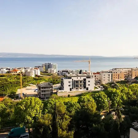Faith Apartament *